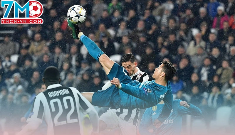 Một số cầu thủ từng lập kỷ lục Poker trong bóng đá Một số cầu thủ từng lập kỷ lục Poker trong bóng đá